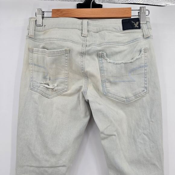 NEW American Eagle AEO Denim Distressed Skinny Jeans Light Wash Size 4 Short - Picture 4 of 16
